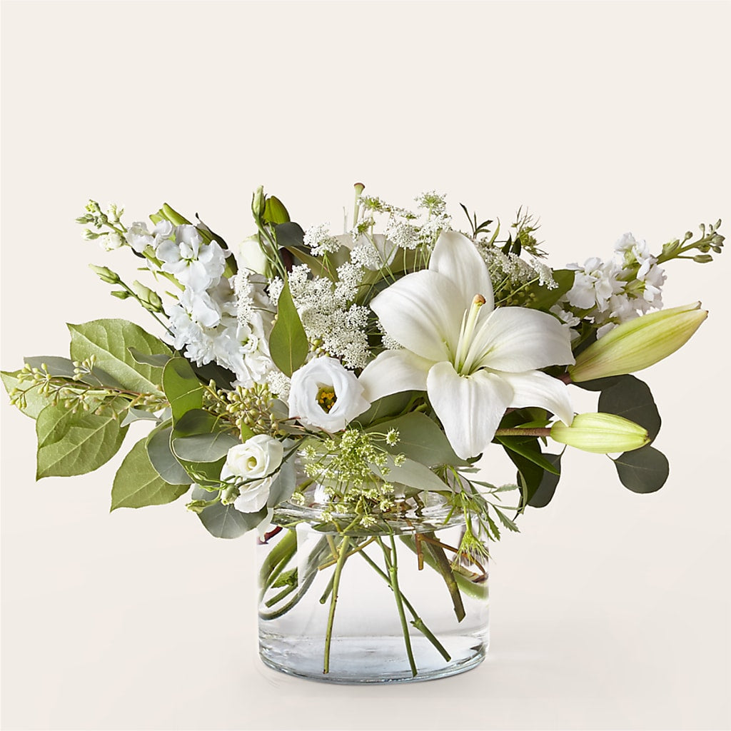 Alluring Elegance Bouquet – A Touch Of Gracious Living, Salem OH