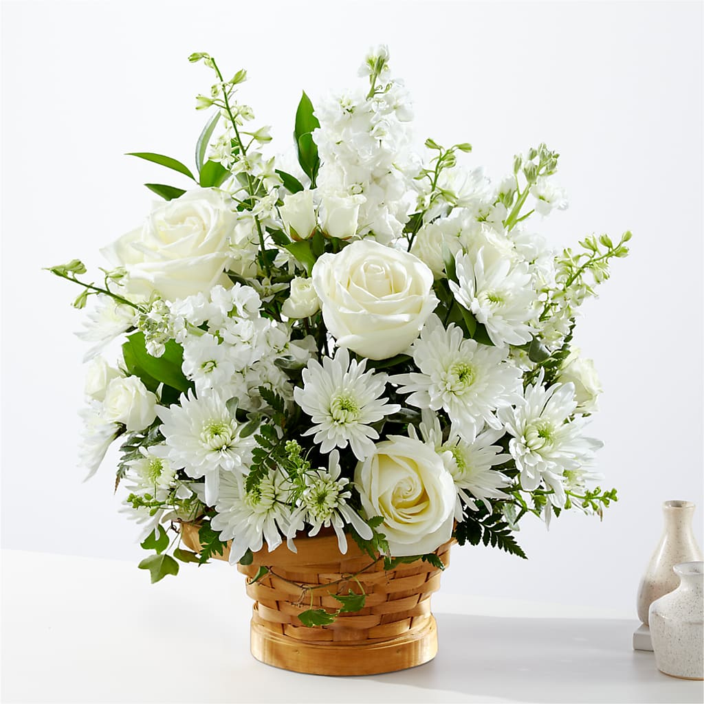 Heartfelt Condolences Arrangement – A Touch Of Gracious Living, Salem OH