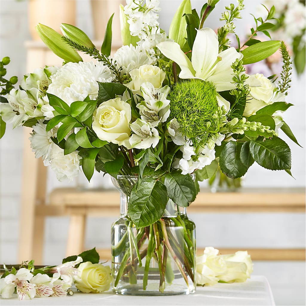Classic Ivory – A Florist Original – A Touch Of Gracious Living, Salem OH