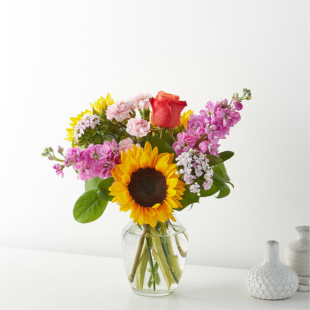 Yellow Brick Road Bouquet – A Touch Of Gracious Living, Salem OH