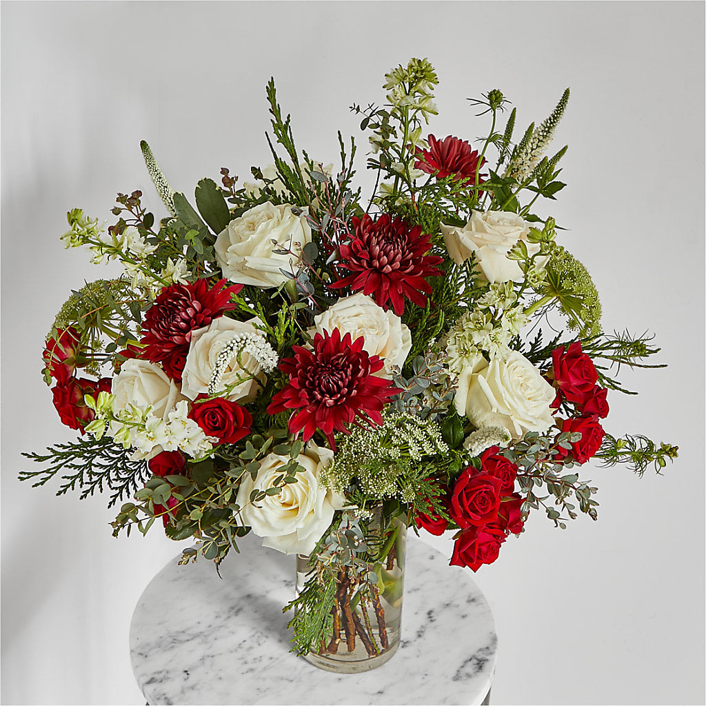 Favorite Traditions Bouquet – A Touch Of Gracious Living, Salem OH