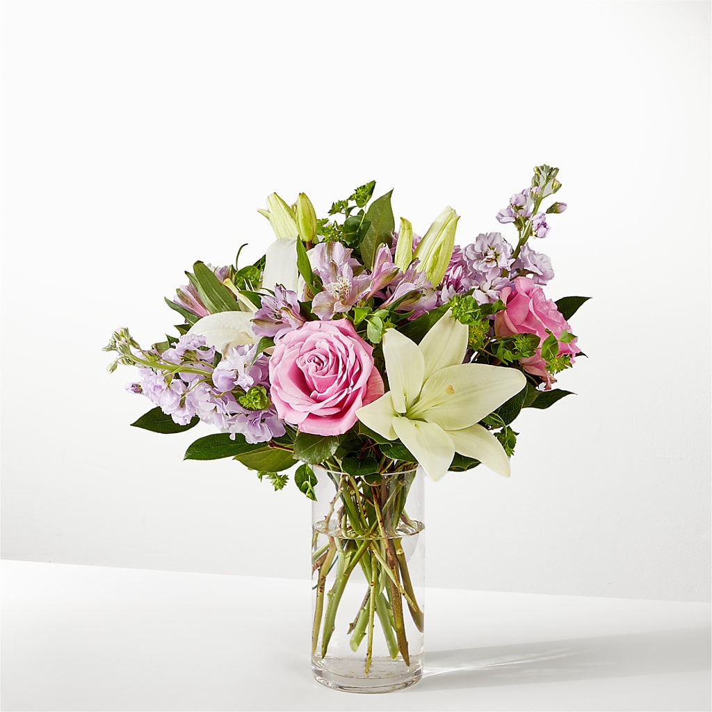 Daydreamer Bouquet – A Touch Of Gracious Living, Salem OH