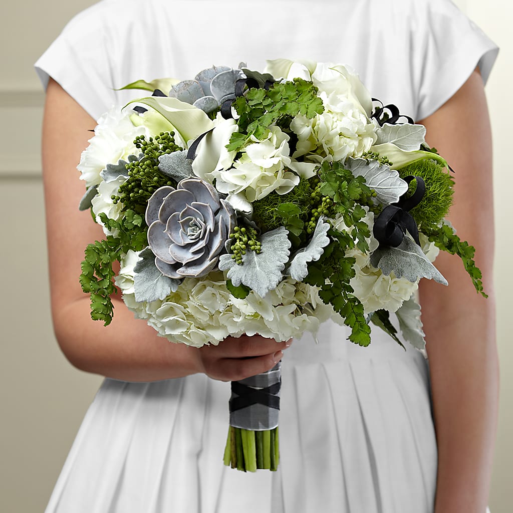 Sweet Innocence Bouquet – A Touch Of Gracious Living, Salem OH