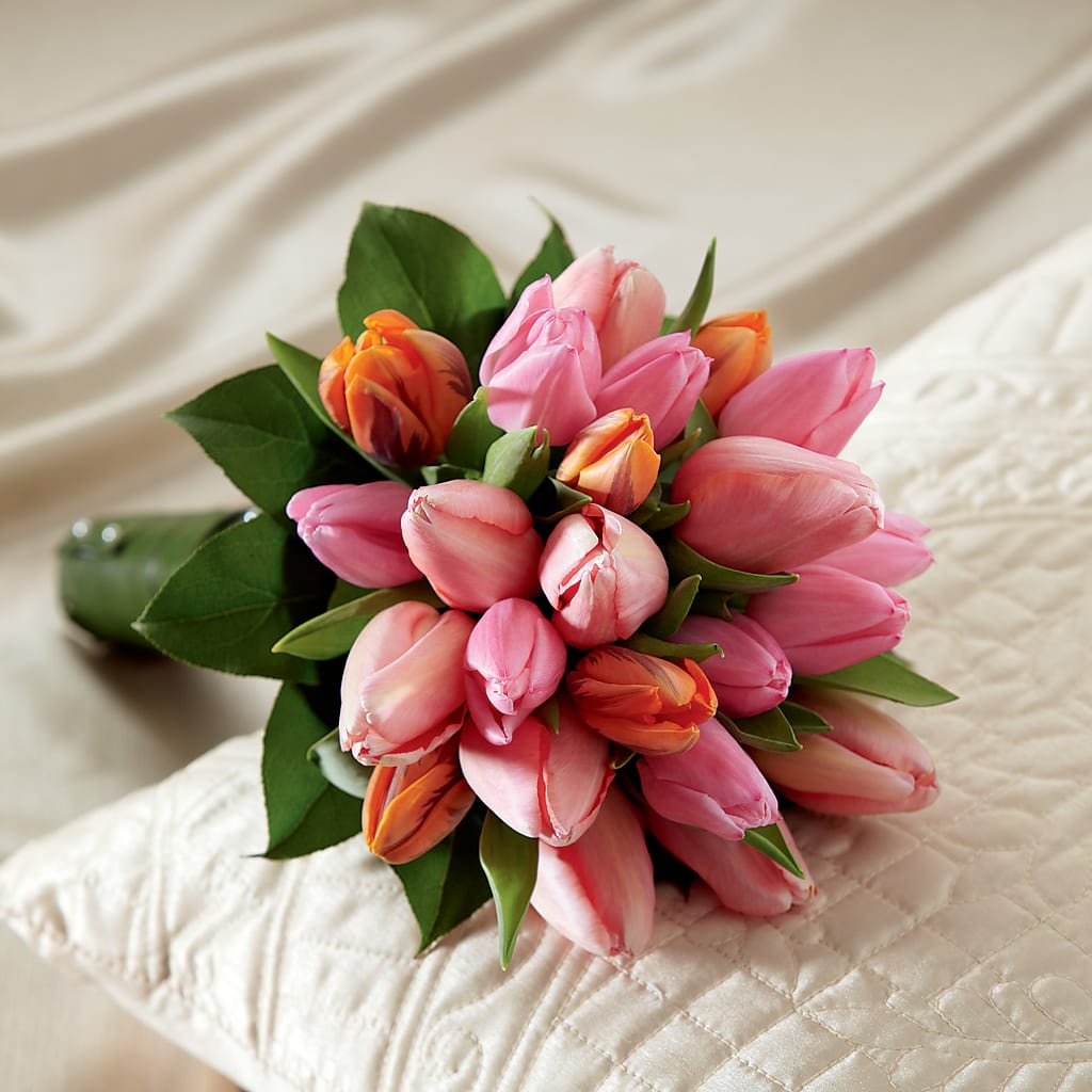 Embraceable Bouquet – A Touch Of Gracious Living, Salem OH