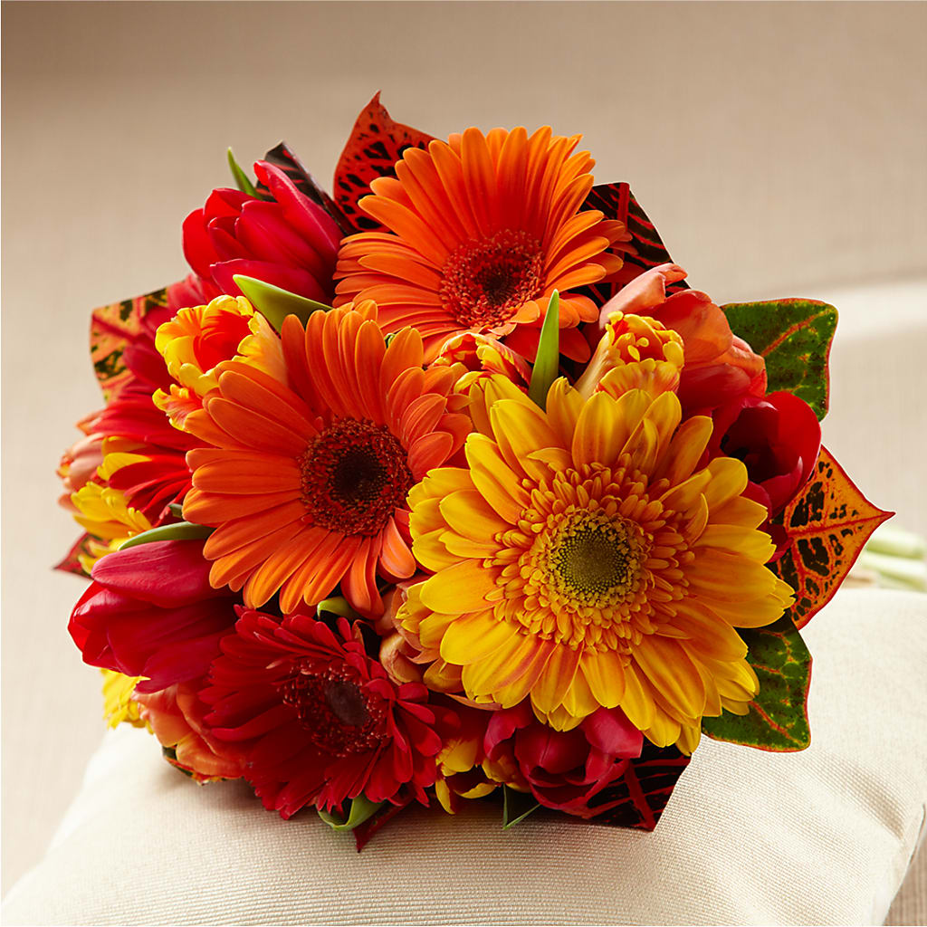 Sunglow Bouquet – A Touch Of Gracious Living, Salem OH