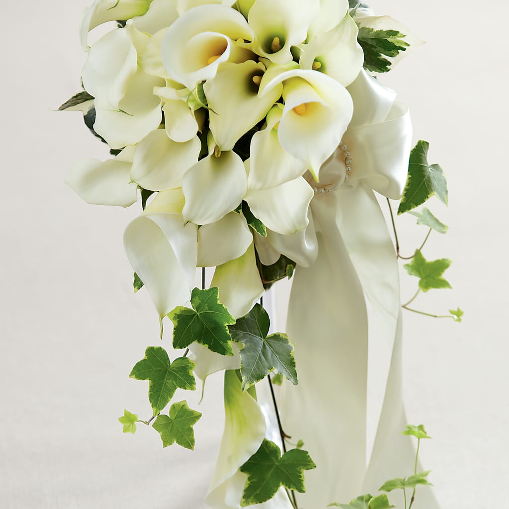 White Chapel Bouquet – A Touch Of Gracious Living, Salem OH