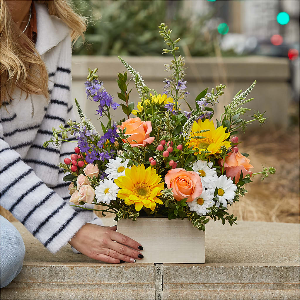 The Good Life Bouquet –  A Touch Of Gracious Living, Salem OH