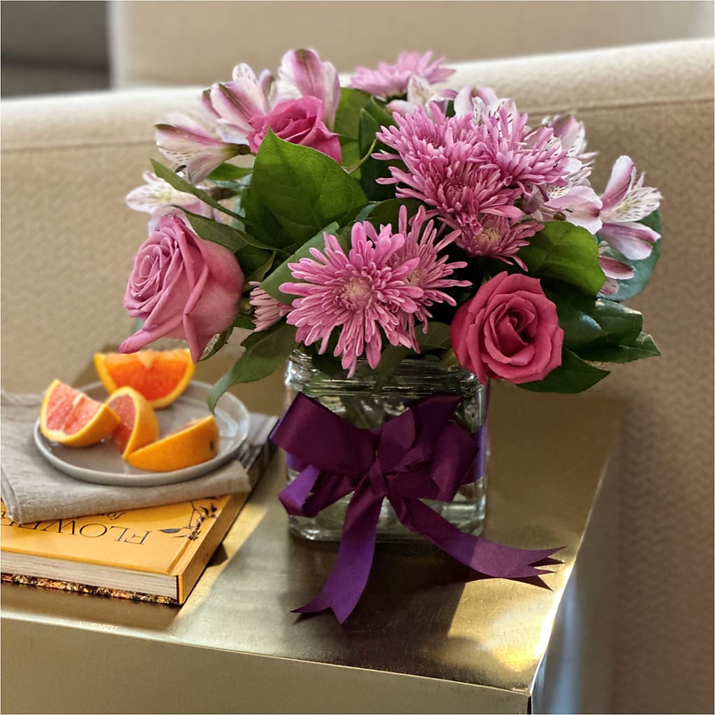 Sugarplum Bouquet –  A Touch Of Gracious Living, Salem OH