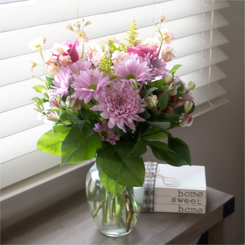 Pastel Tradition - A Florist Original –  A Touch Of Gracious Living, Salem OH