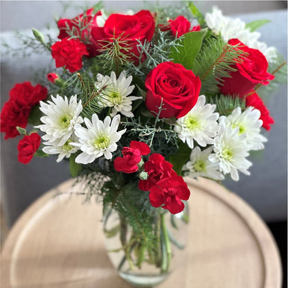 Seasonal Magic Bouquet –  A Touch Of Gracious Living, Salem OH