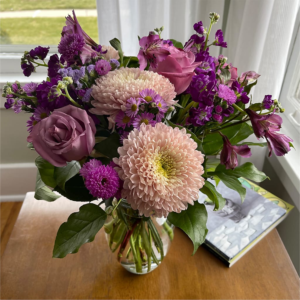 Ultraviolet Bouquet –  A Touch Of Gracious Living, Salem OH
