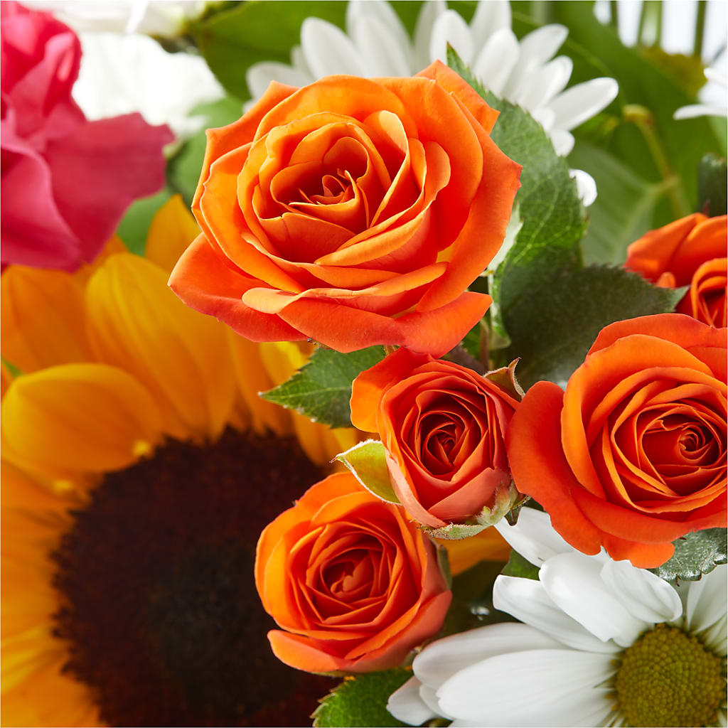 Sun-drenched Blooms Bouquet –  A Touch Of Gracious Living, Salem OH