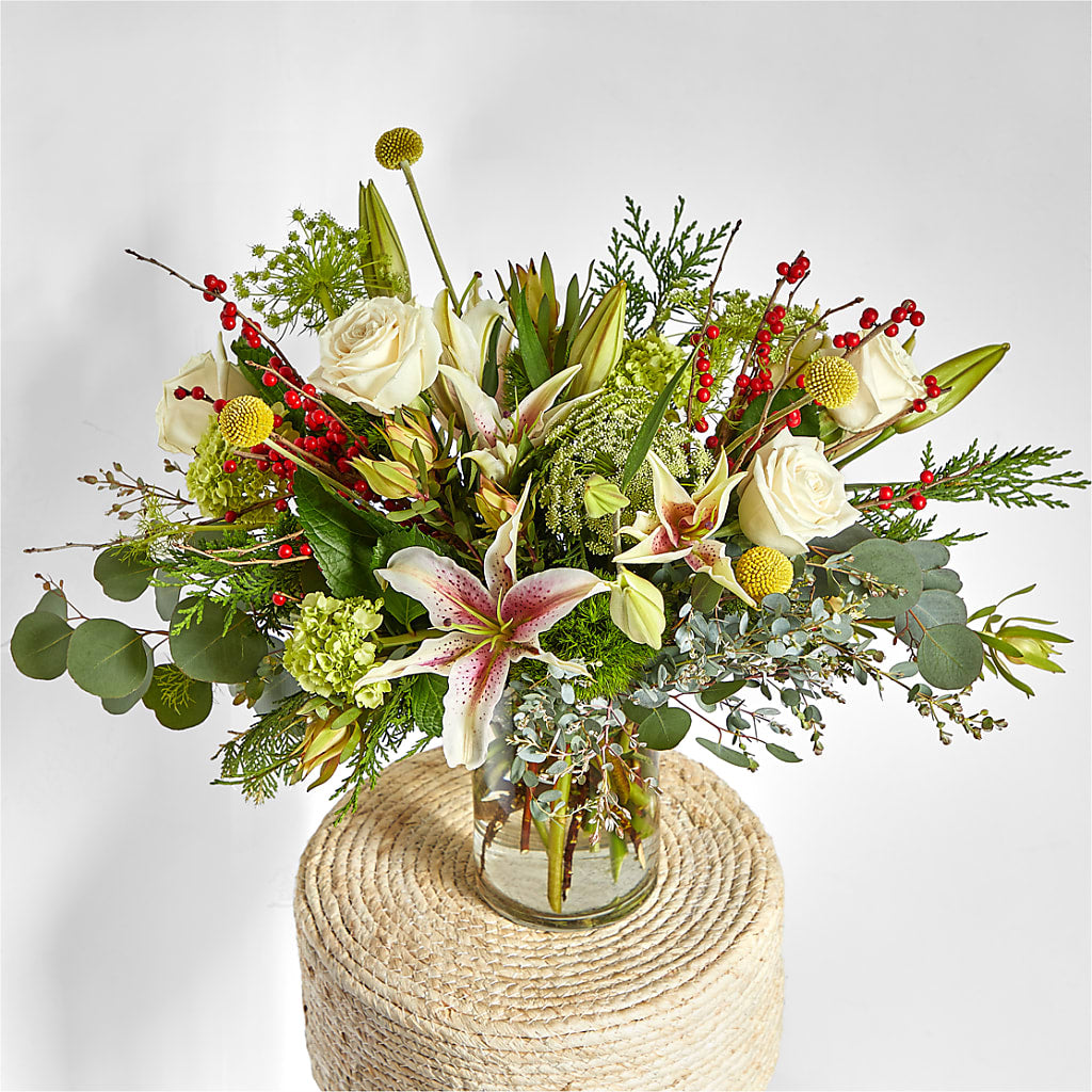 Berry & Bright Bouquet –  A Touch Of Gracious Living, Salem OH