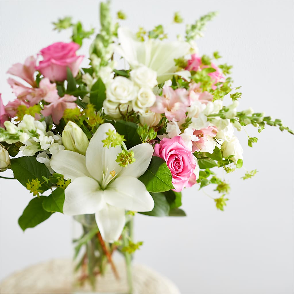 Fondly Bouquet –  A Touch Of Gracious Living, Salem OH