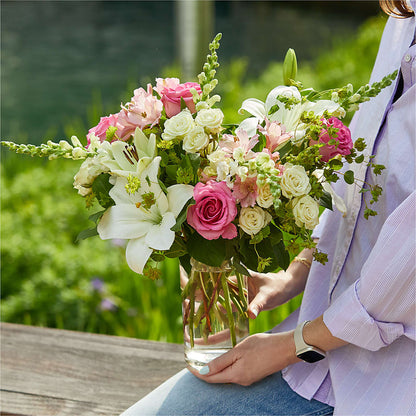 Fondly Bouquet –  A Touch Of Gracious Living, Salem OH