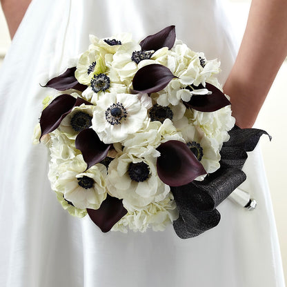 To Have and To Hold Bouquet –  A Touch Of Gracious Living, Salem OH